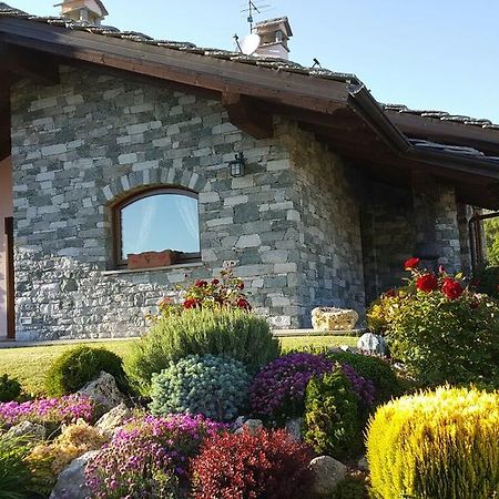 Appartamento Fleur Des Neiges Aosta Esterno foto