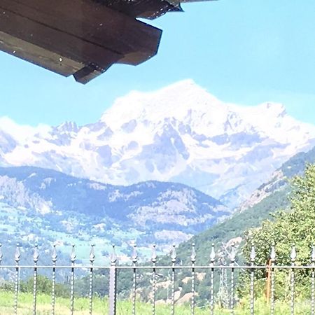 Appartamento Fleur Des Neiges Aosta Esterno foto